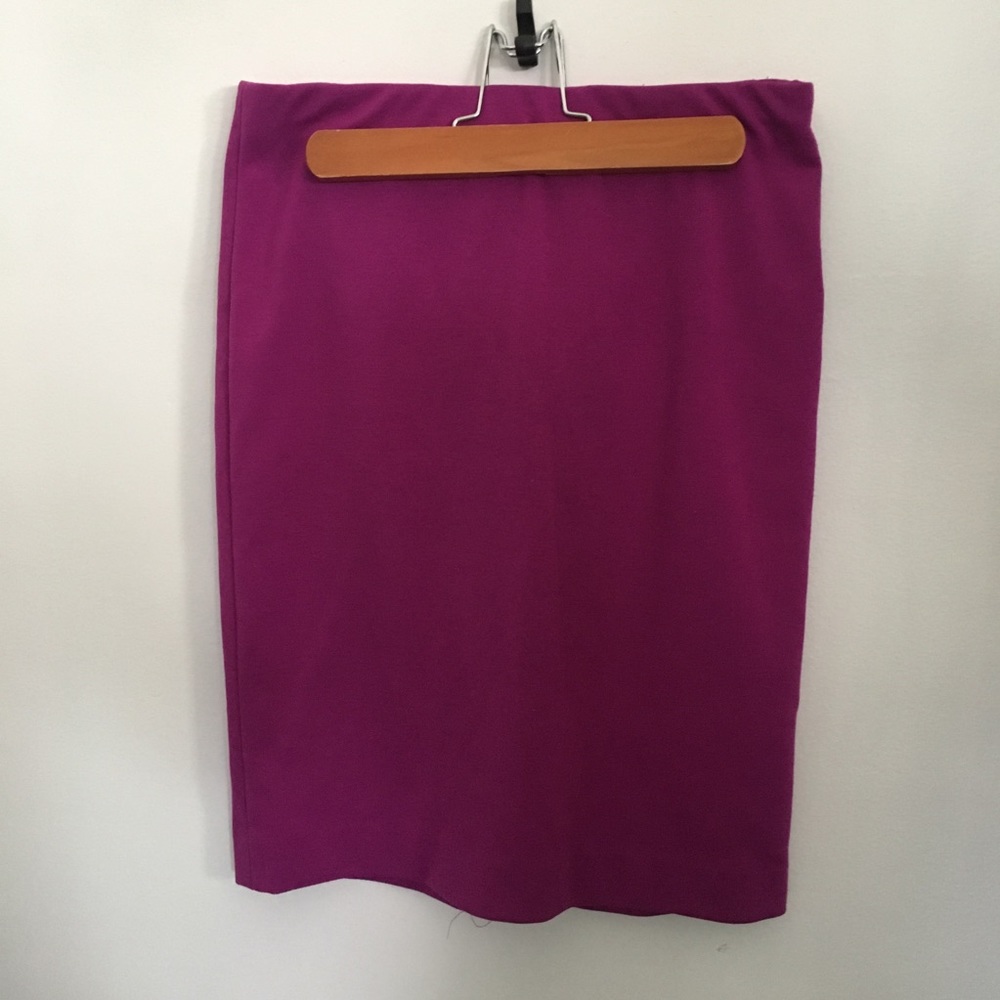 Limited skirt size 0